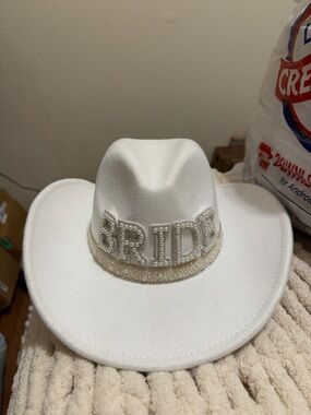 Bride White Pearl-Trim Cowboy Hat